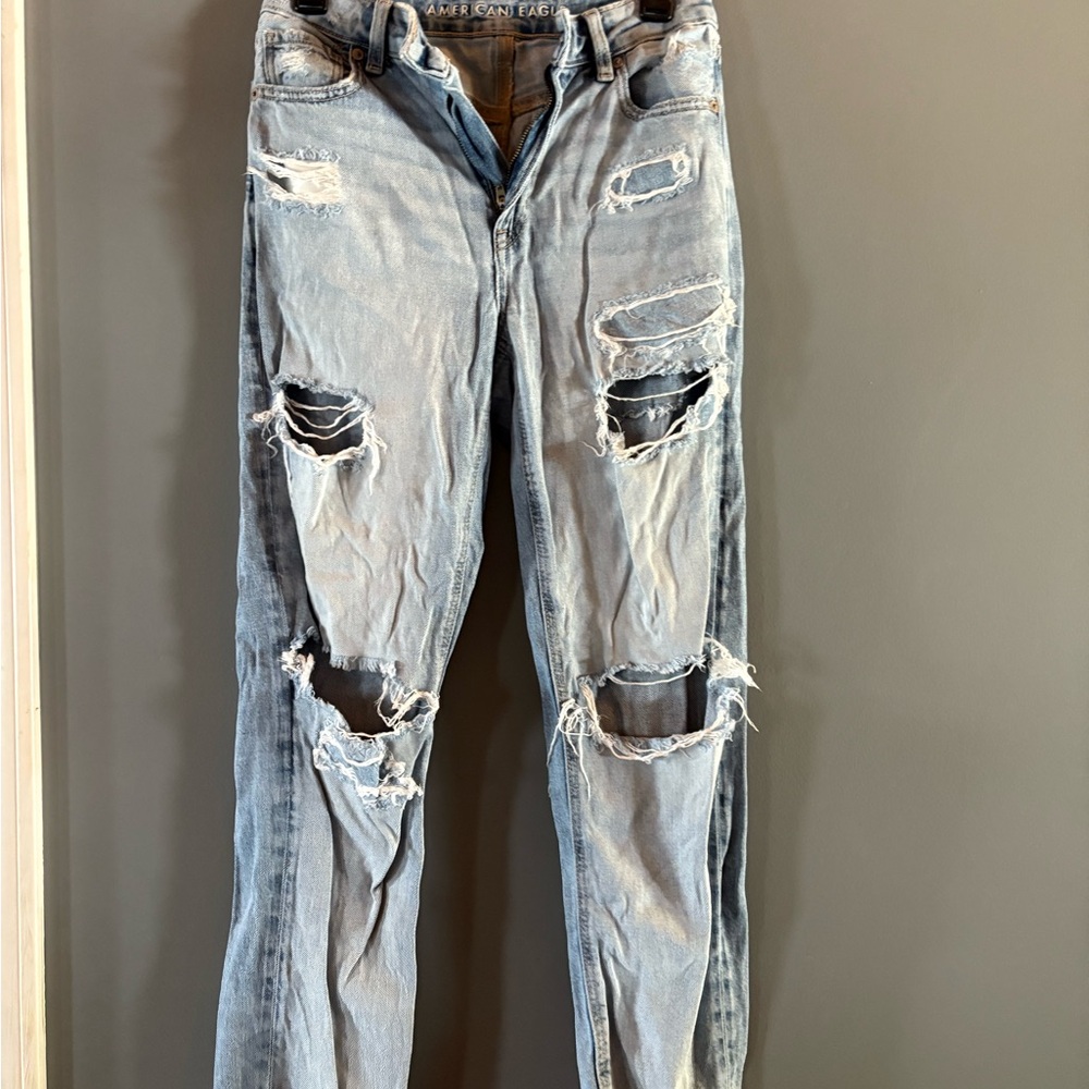 American Eagle Outfitters Light Blue Distressed Boyfriend Jeans